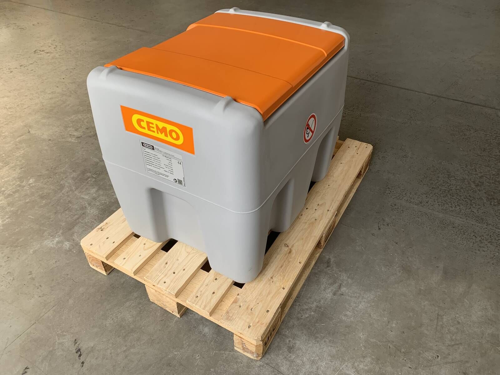 210 Liter mobiler Dieselkraftstofftank mit Decke 3