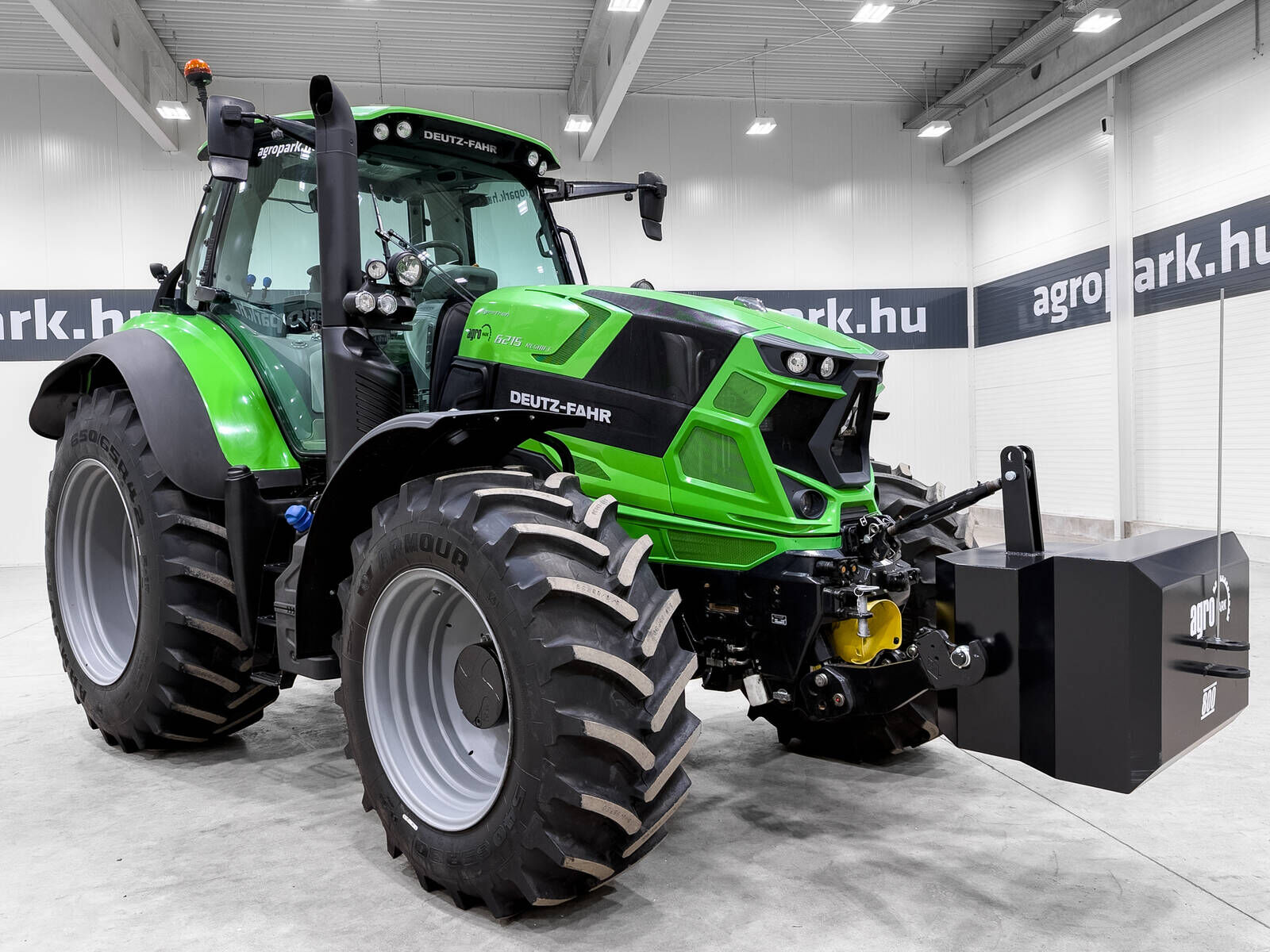 Deutz Fahr Agrotron 6215 RCshift RCshift 54/27 50 km/h Powe 2