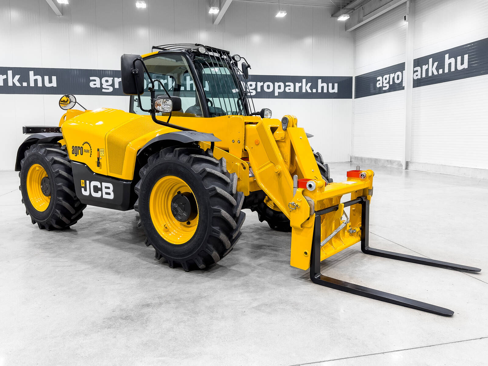 JCB 531-70 Joystcik, air con, Powershift, pallet for 2