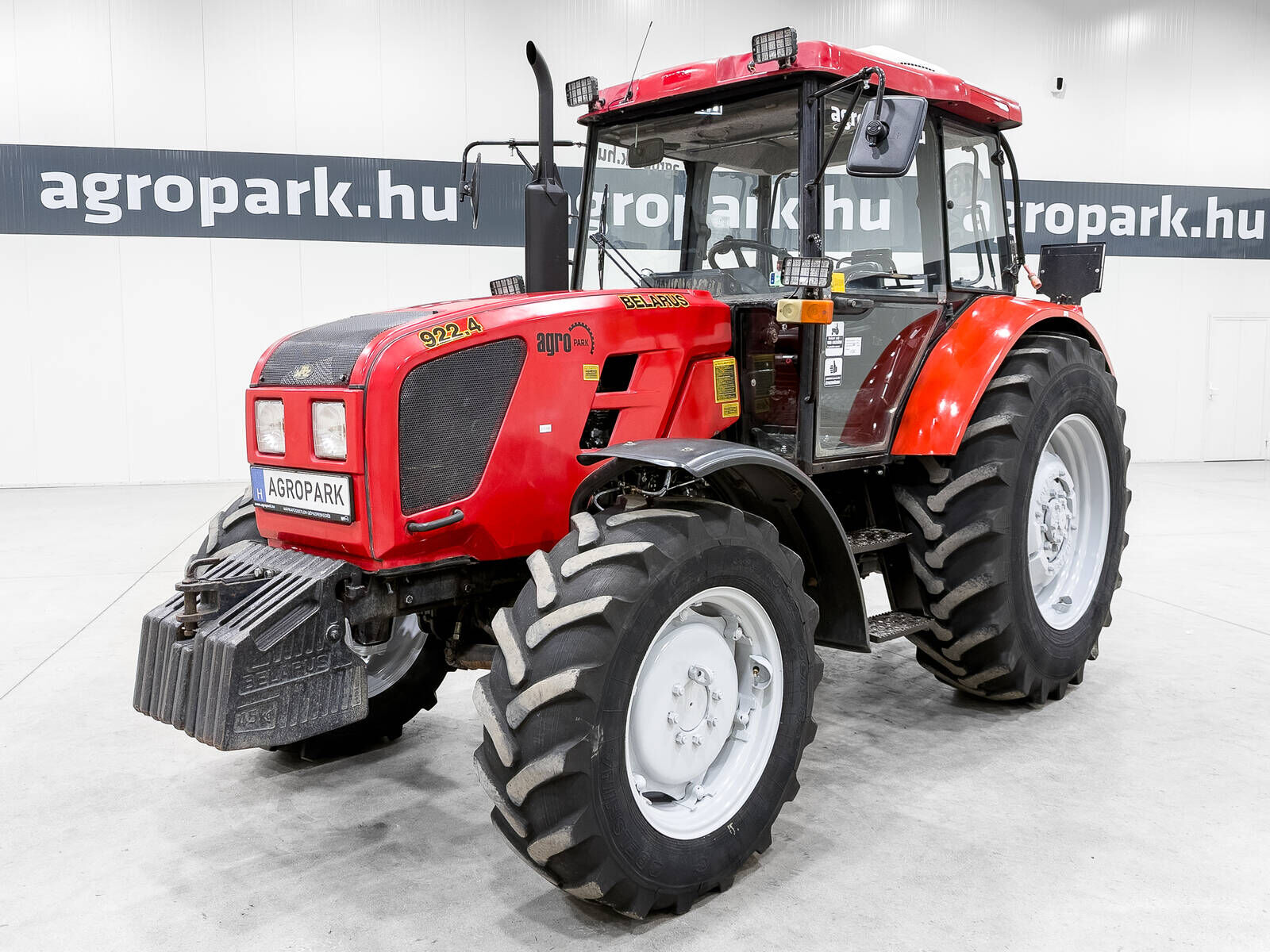 MTZ 922.4 with air con 1