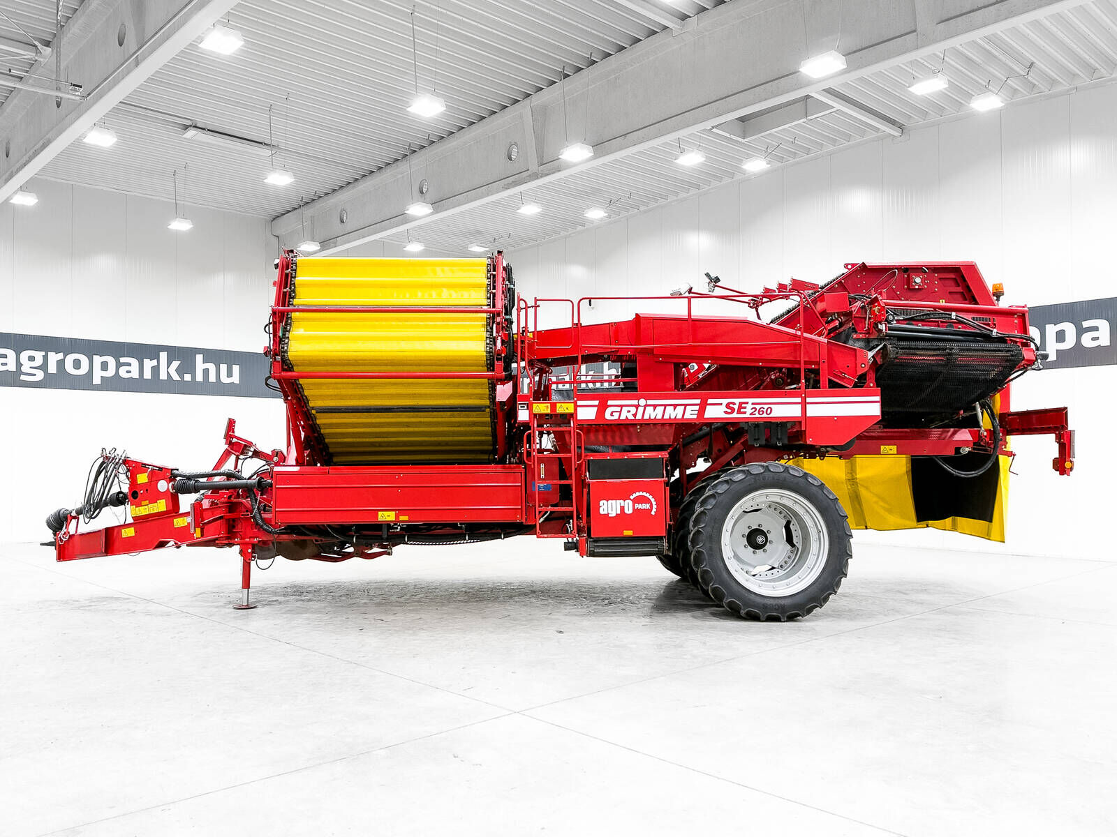 SE 260 towed potato harvester, VC50 monitor + Jo 2