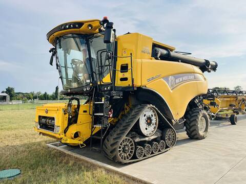 New Holland CR10.90 SmartTrax combine harvester, 12,5 m Vari