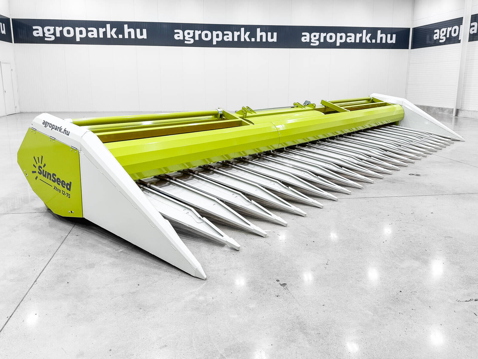 Xtra 16-75 12 m, 16 row (75 cm), row independent 2