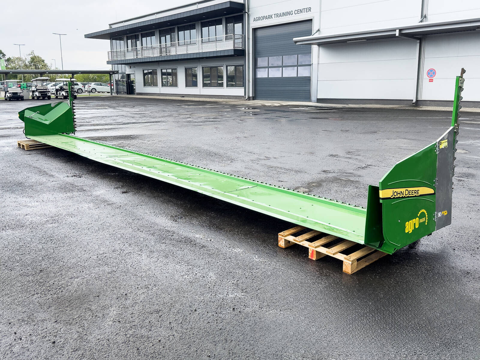 John Deere 630R 9.15 m, John Deere 630R, 2 mechanical rapes 1