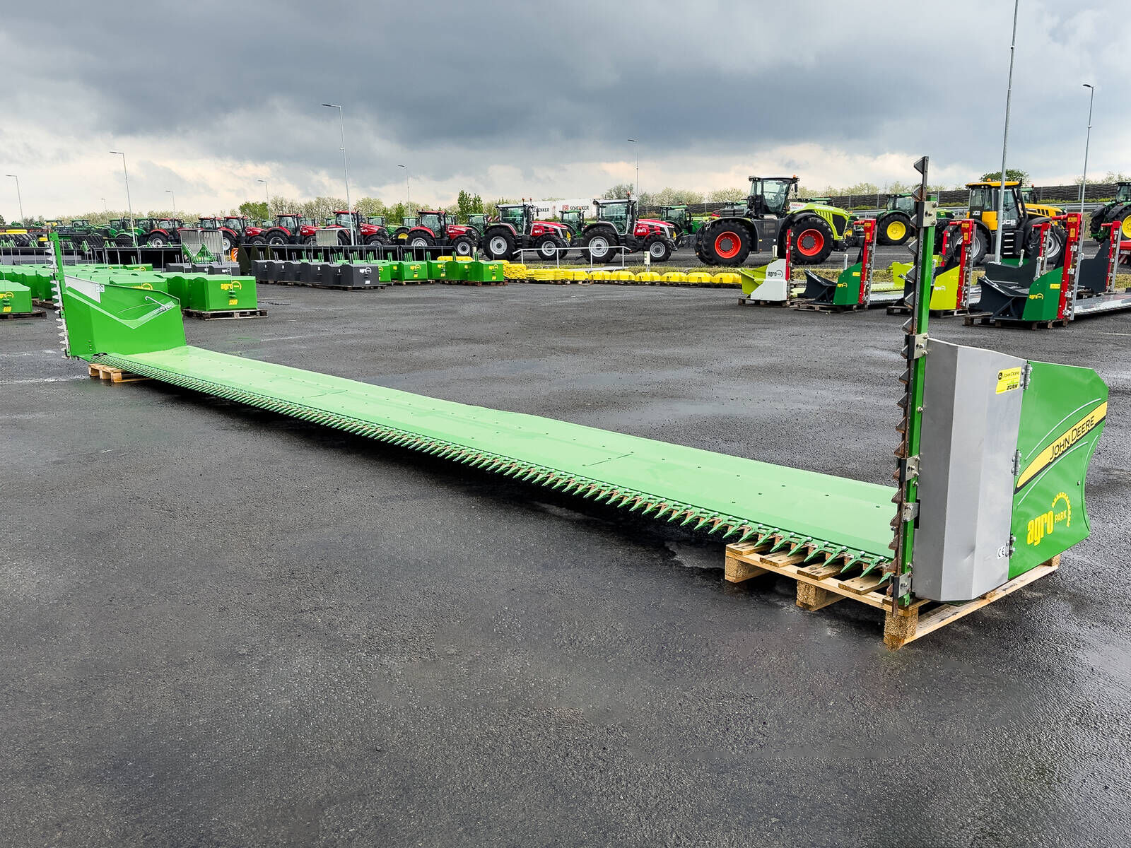 John Deere 630R 9.15 m, John Deere 630R, 2 mechanical rapes 3