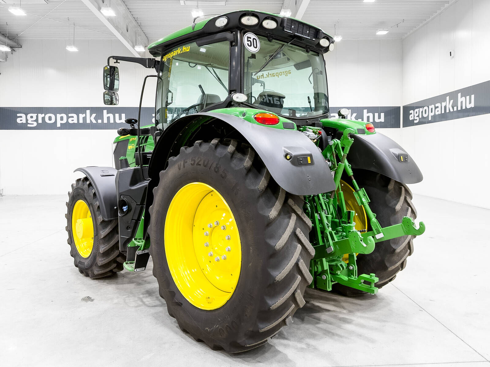 John Deere 6175R AutoPowr IVT 50 km/h, TLS, cab susp., SF30 3