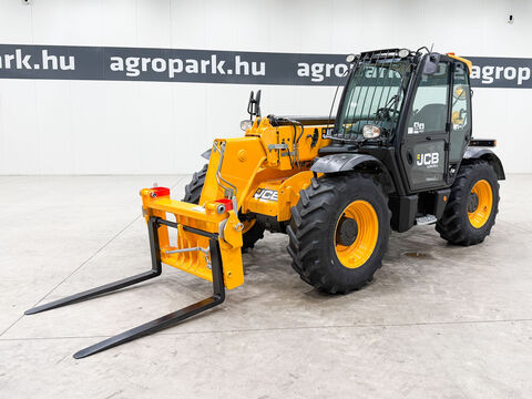 JCB 535-95 9.5 m lift height, 3,500 kg lift capacity