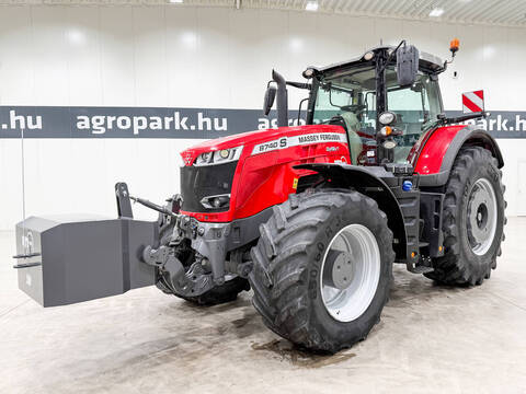 Massey Ferguson 8740S Dyna-VT 31 mph, suspended axle, suspended 