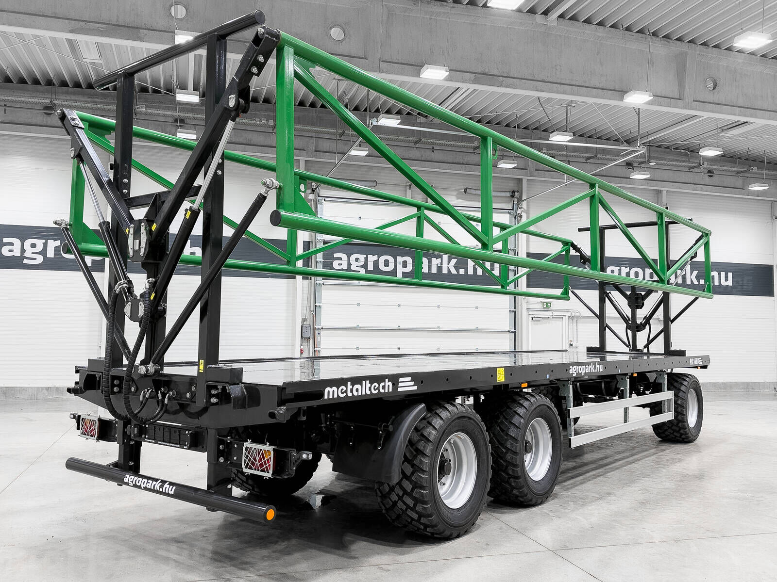 Metaltech PBHB 16 12 m, 16.000 kg capacity, with hydraulic 3