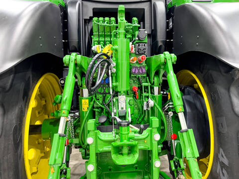 John Deere 6R 250