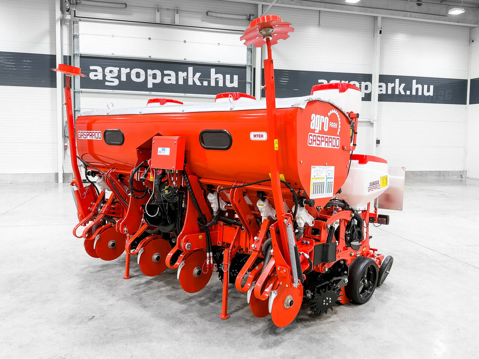 Gaspardo MTE Isotronic 6-row ISOBUS precision seed drill  3