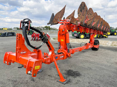Kuhn Multileader 6/8T42 6+2 reversible plough, skimme