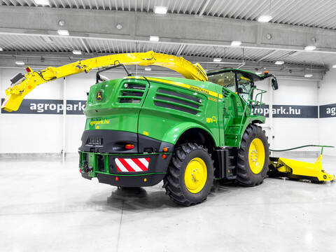 John Deere 8200 4WD