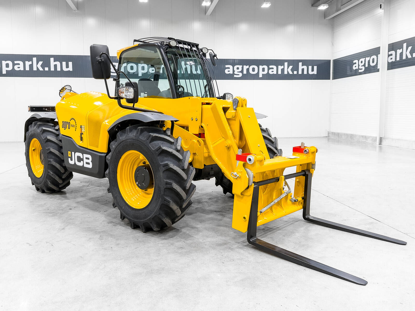 JCB 531-70 telehandler with 7 m lifting height, 3.10 2