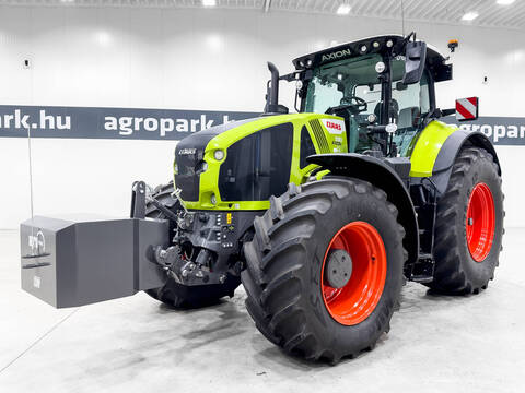 Claas Axion 930