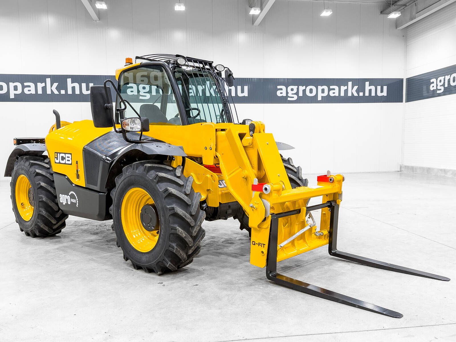 JCB 531-70 Joystick, air con, Powershift, pallet for 2