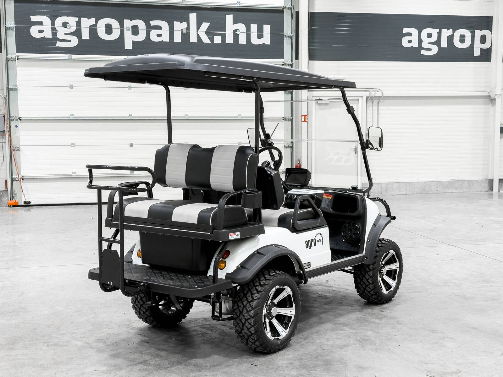 FORESTER 2+2 PLUS Golfcart, 2+2-Sitzer 3
