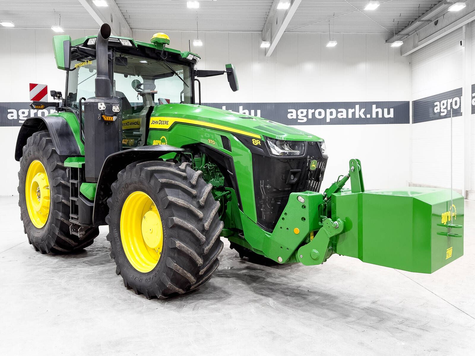 John Deere 8R 370 2