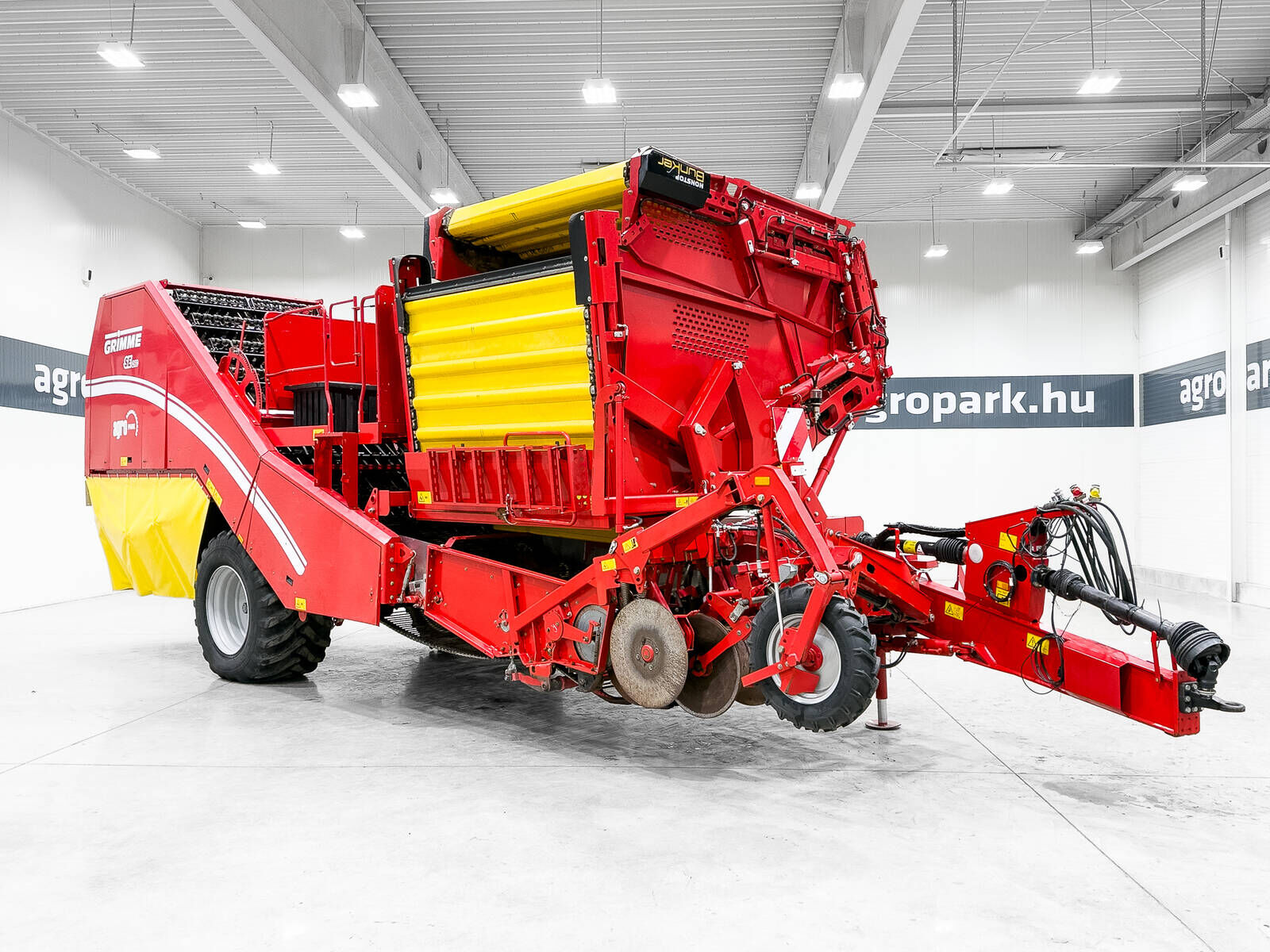 SE 260 towed potato harvester, VC50 monitor + Jo 2