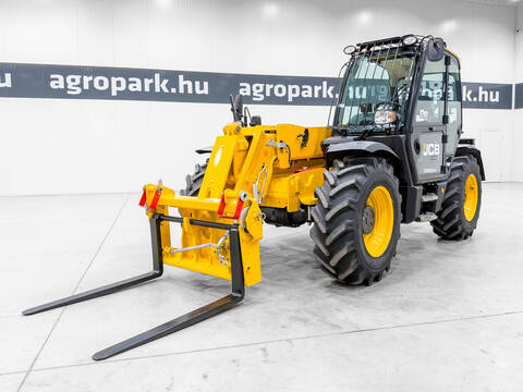 JCB 531-70 telehandler with 7 m lifting height, 3.10