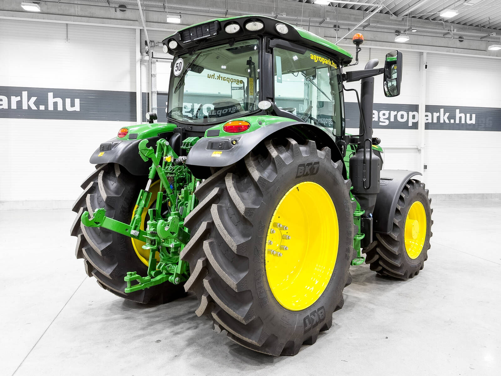 John Deere 6155R AutoPowr IVT 50 km/h, axle suspension, cab 3