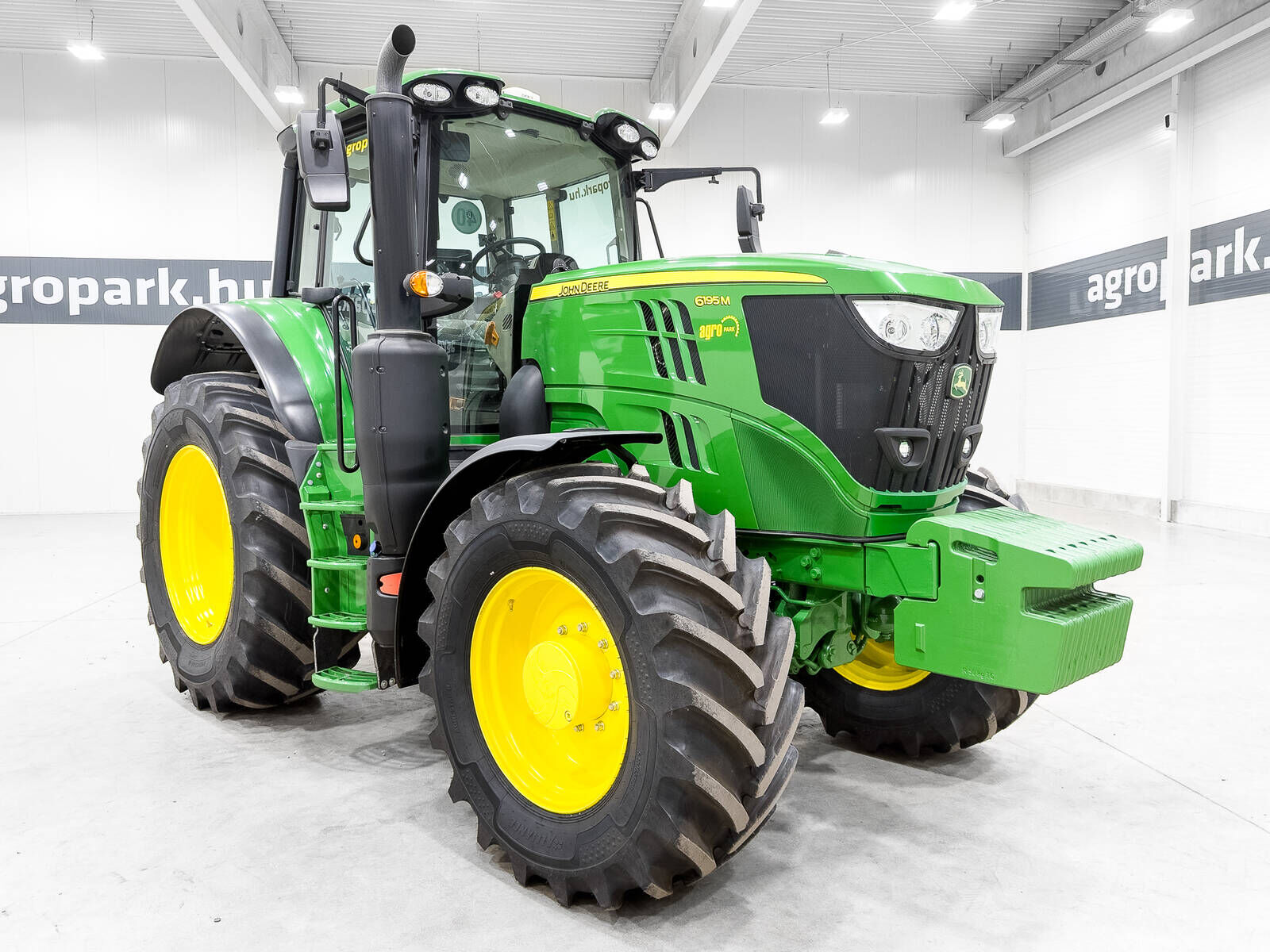John Deere 6195M with full RTK, TLS, air brakes 2