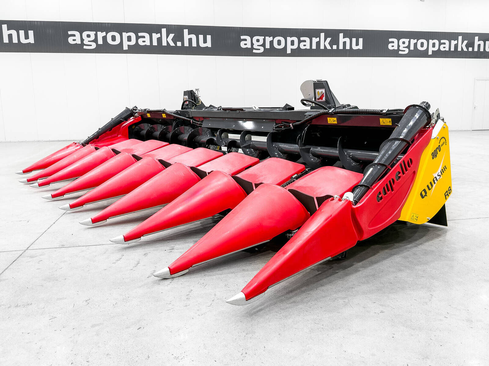Quasar R8 8 row (75 cm), foldable corn header fo 1