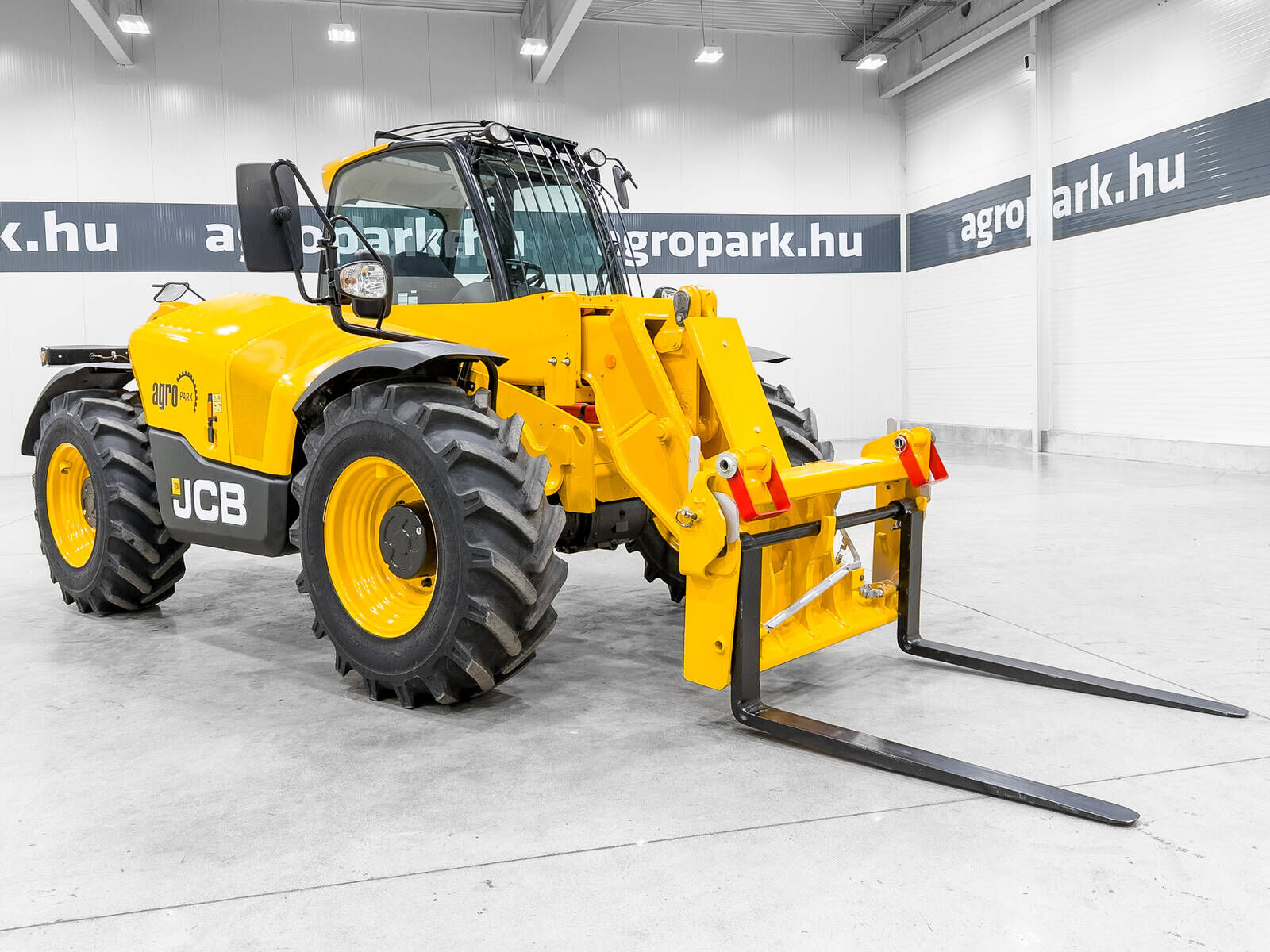 JCB 531-70 telehandler with 7 m lifting height, 3.10 2