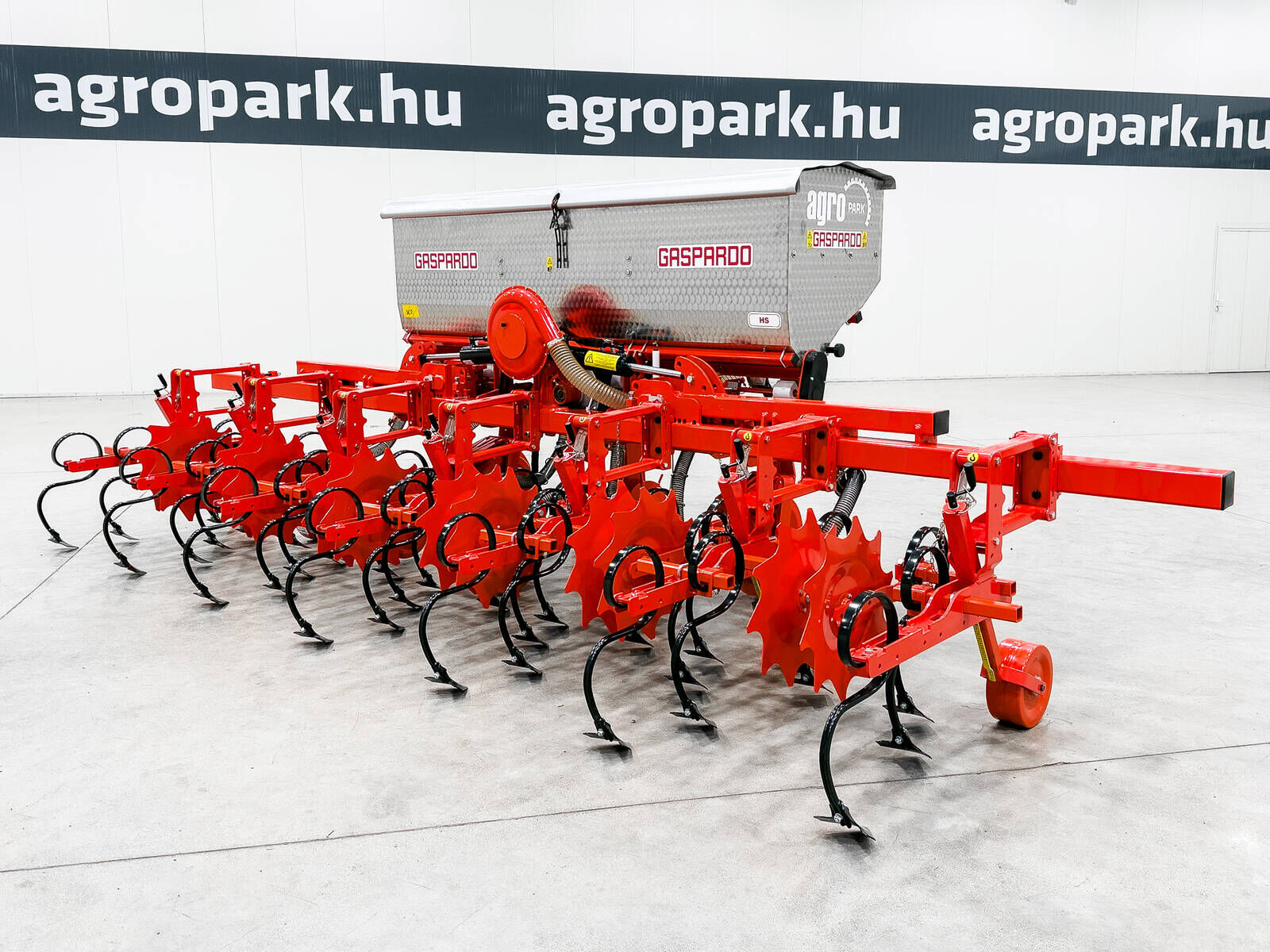 Gaspardo Maschio HS6 folding frame, 8-row inter-row cultivator 1