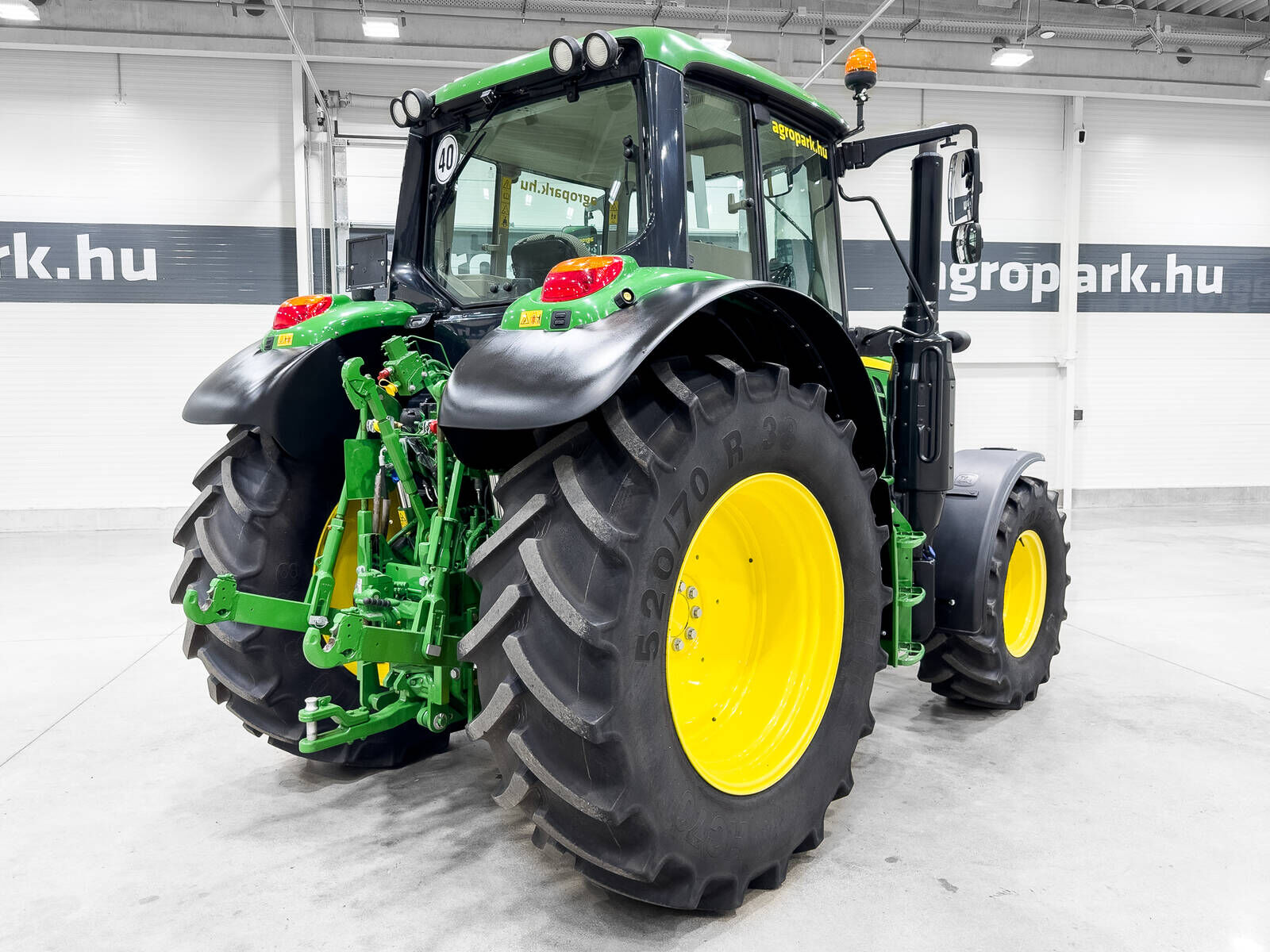 John Deere 6130M 3
