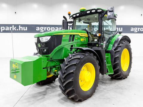 <strong>John Deere 6R 145</strong><br />