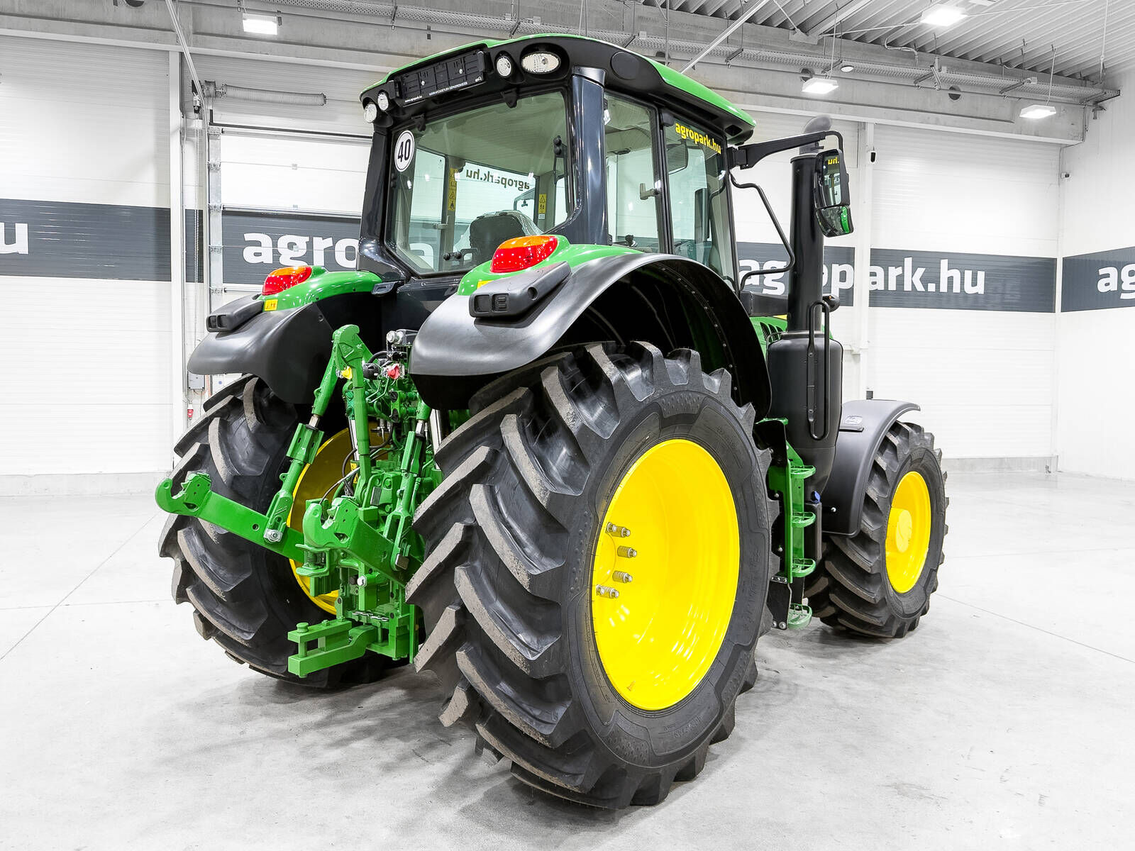 John Deere 6195M UNUSED tractor with full RTK, TLS, air bra 3