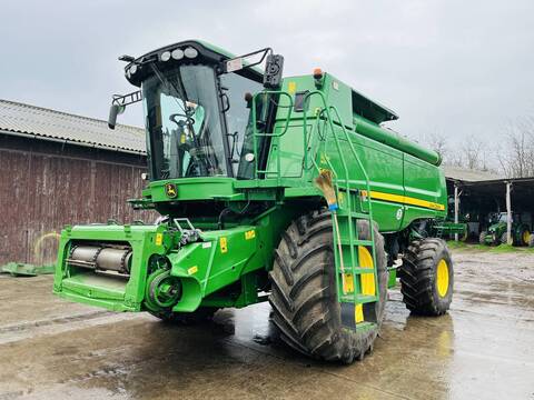 John Deere S690i 4WD