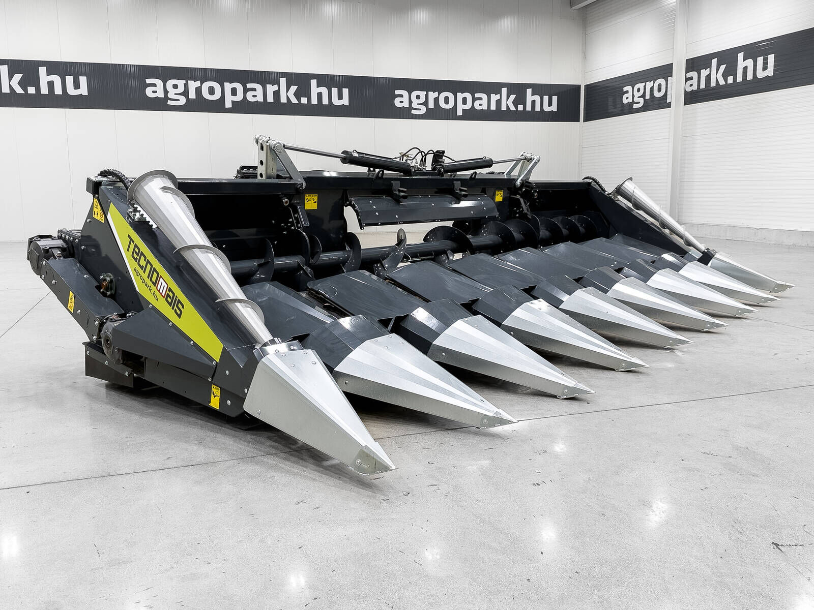 Tecnomais TMRP4 8R-F UNUSED 8 row (75 cm), foldable corn h 2