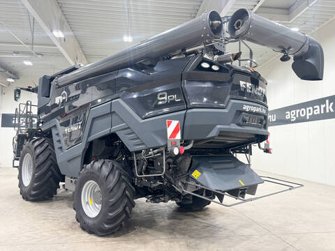 Fendt Ideal 9 PL 4WD rotary combine with 9.1 m 7030 dr