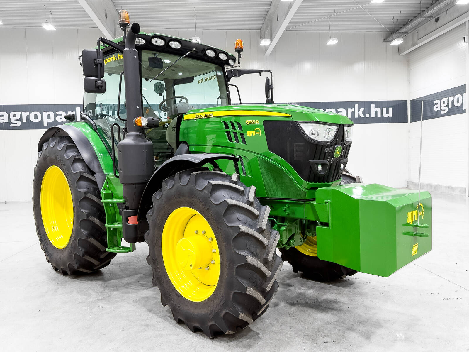 John Deere 6155R tractor, DirectDrive 50 km/h, TLS, HCS, Au 2