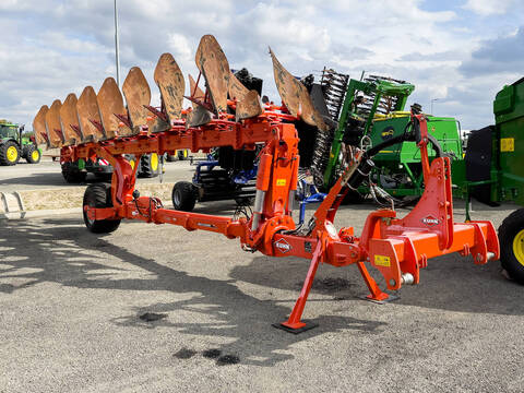 Kühne Multileader 6/8T42 6+2 reversible plough, skimme