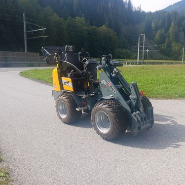 GIANT HOFLADER G1500
