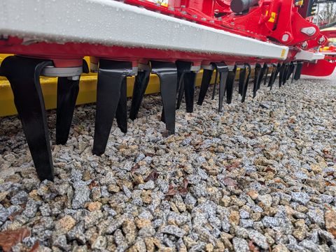 Pöttinger LION V 5040