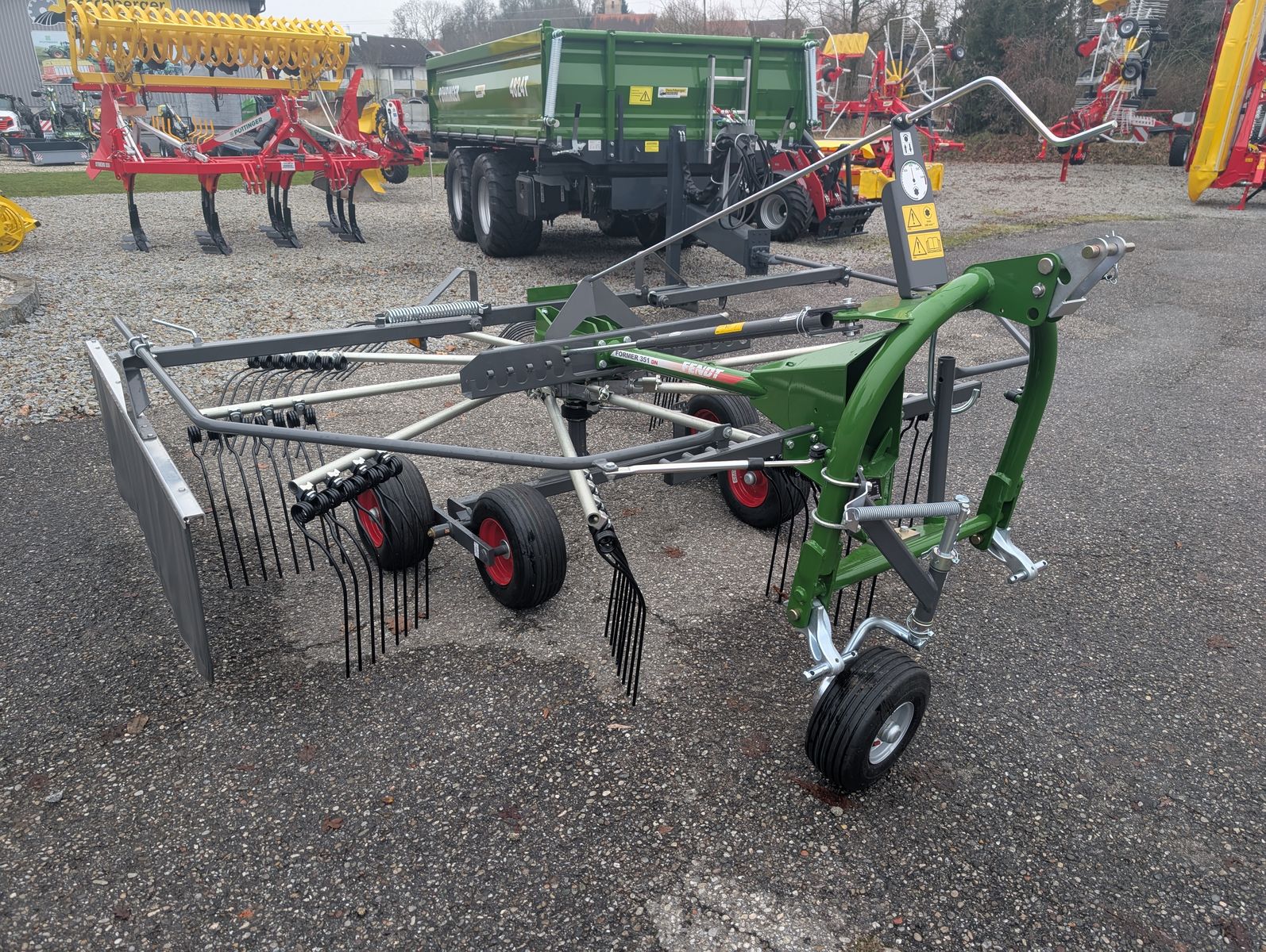 Fendt Former 351 DN 2