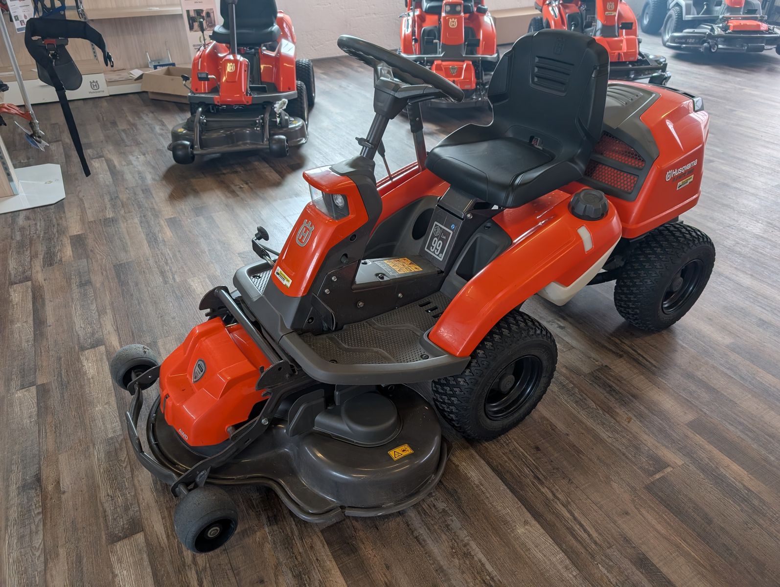 Husqvarna Rider R 216TC AWD Limited Edition 1