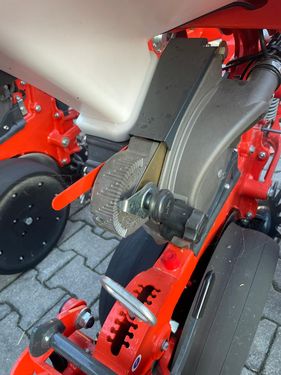 Kuhn Maxima 3 R - 8 reihig