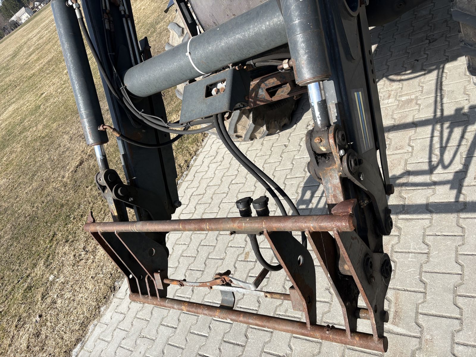 Trima 4.80 B zu Valtra 6000  2