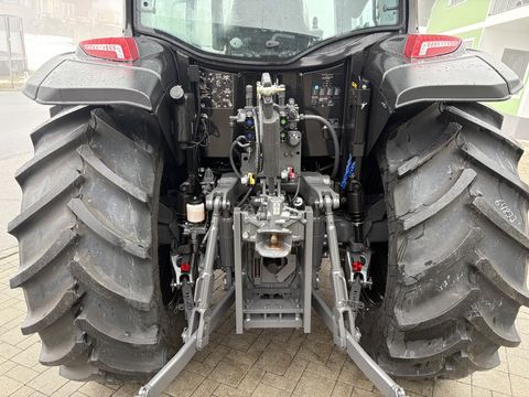 Valtra A 105
