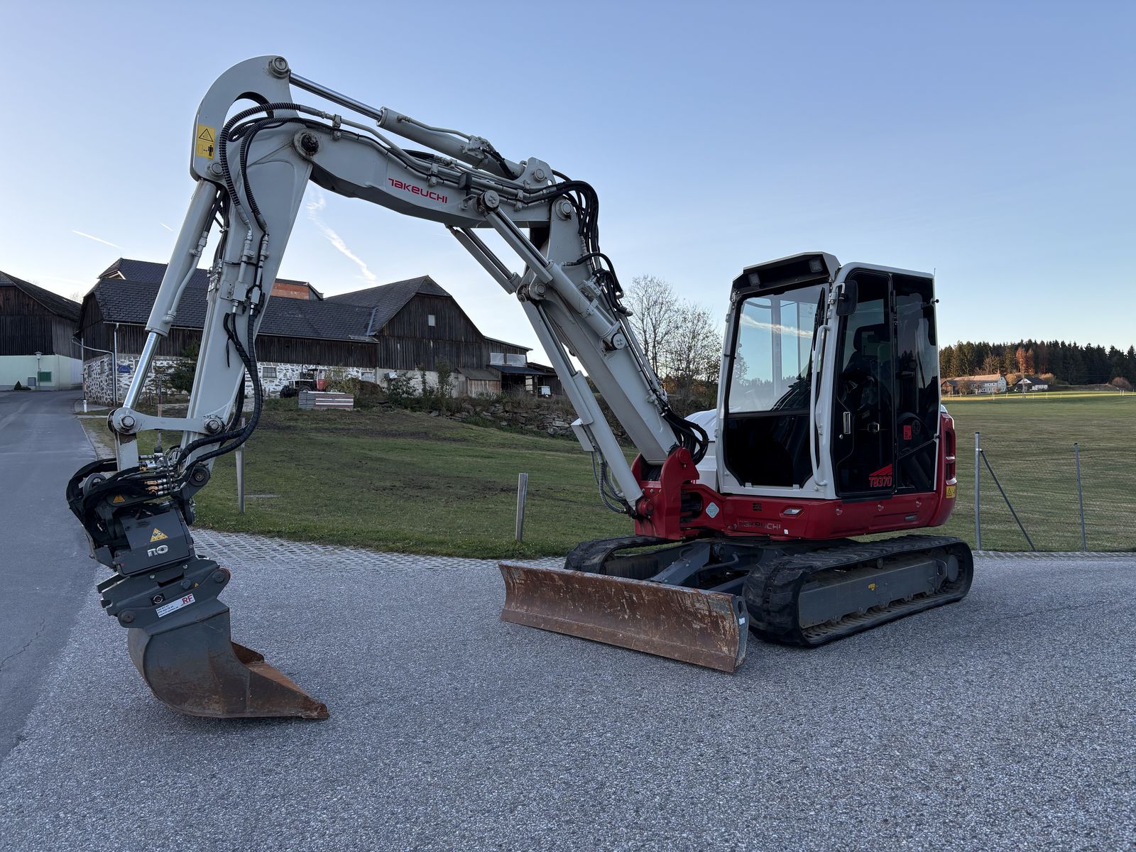 Takeuchi TB 370 2