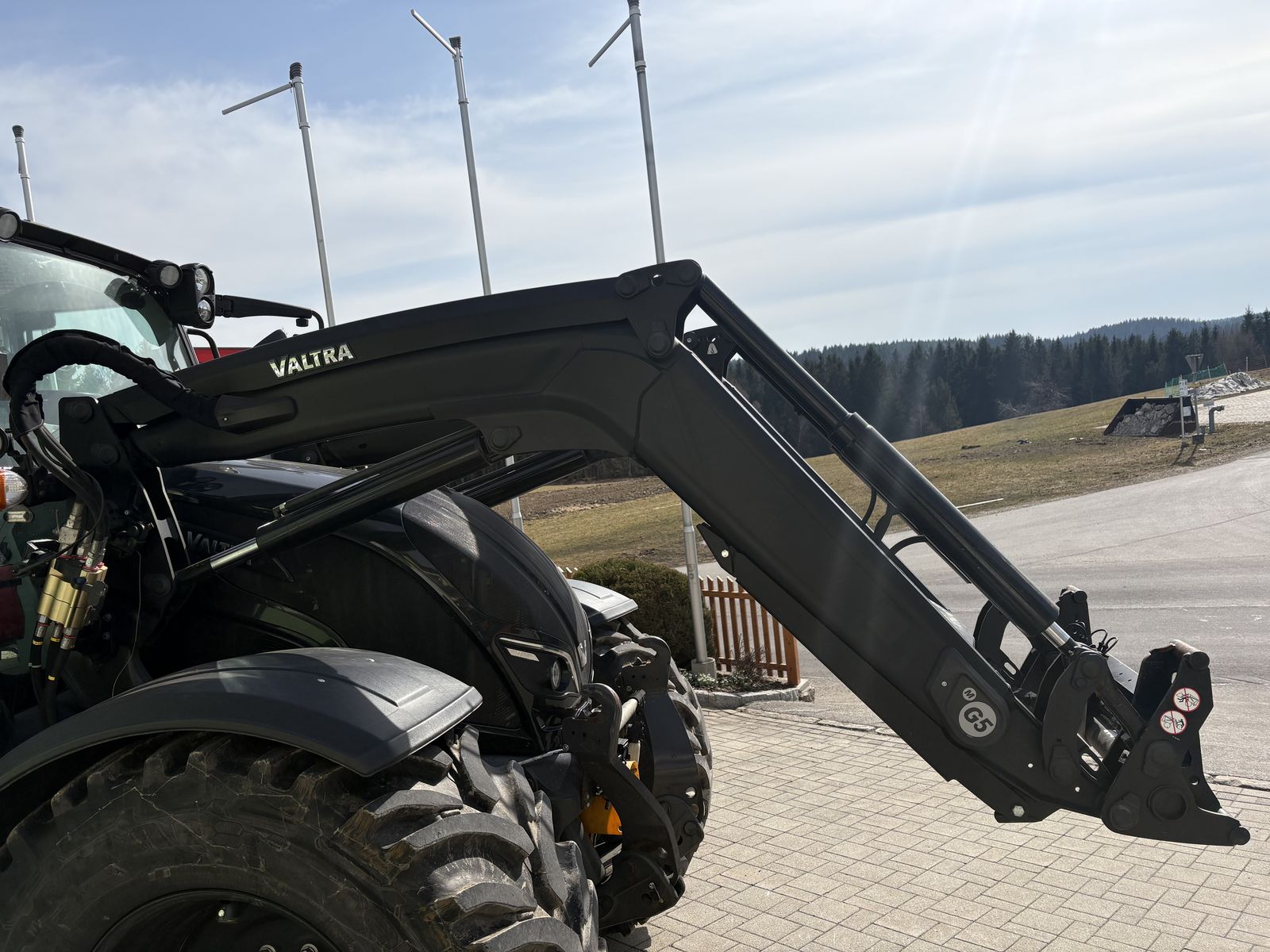 Quicke Q5M zu Valtra N4/N5 3