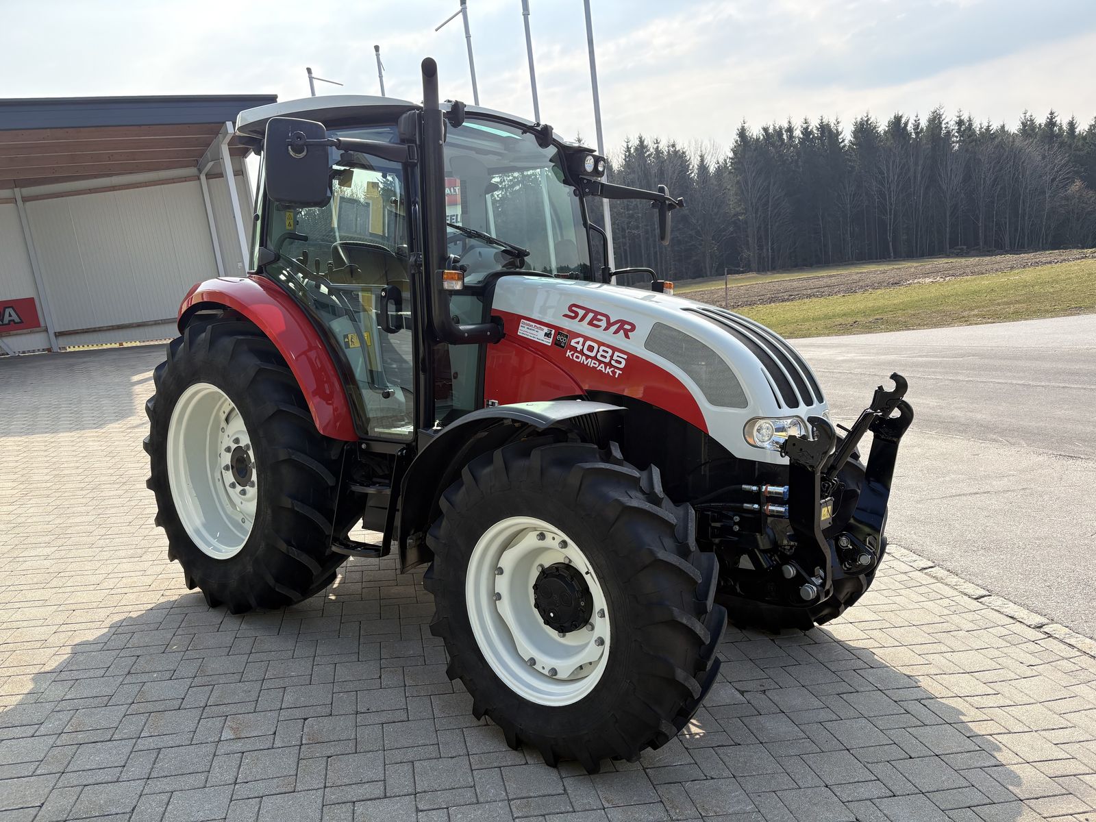 Steyr 4085 Kompakt ET Komfort 3