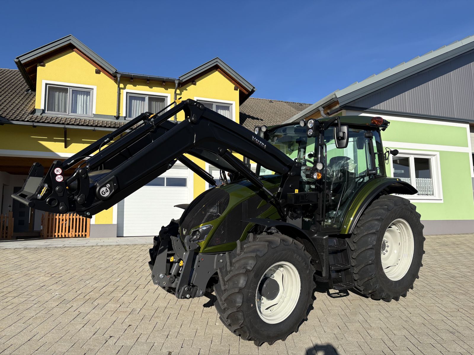 Valtra A 105 1