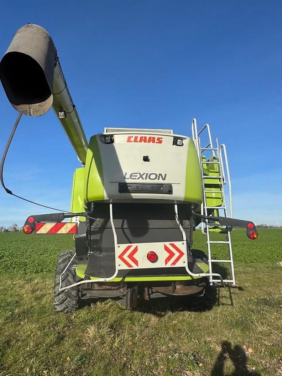 Claas Lexion 600 + SW V900 + Anhänger 3
