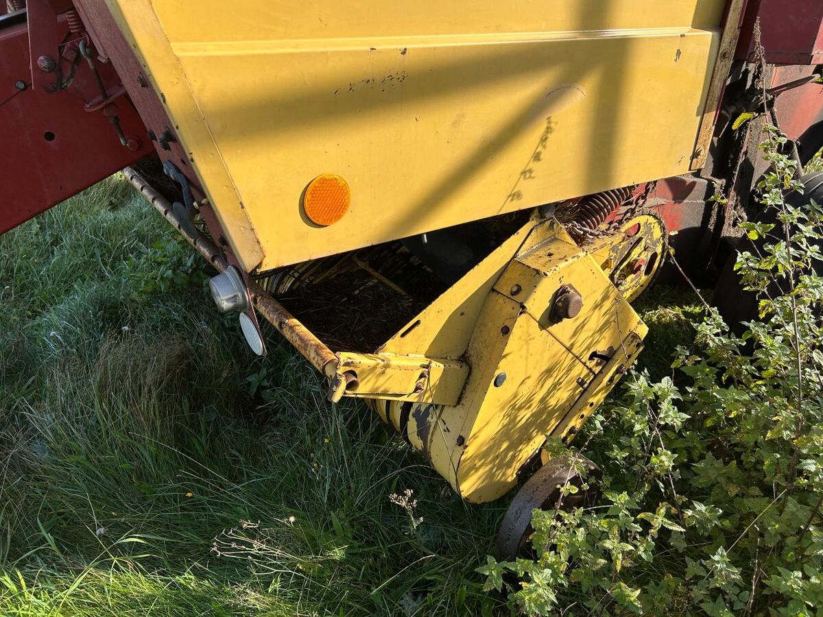 New Holland 865 3